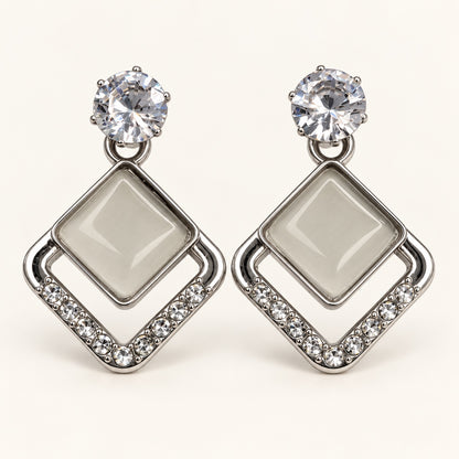Front view of Argent Opaline Rhombus Drops showing the crystal-edged rhombus frame