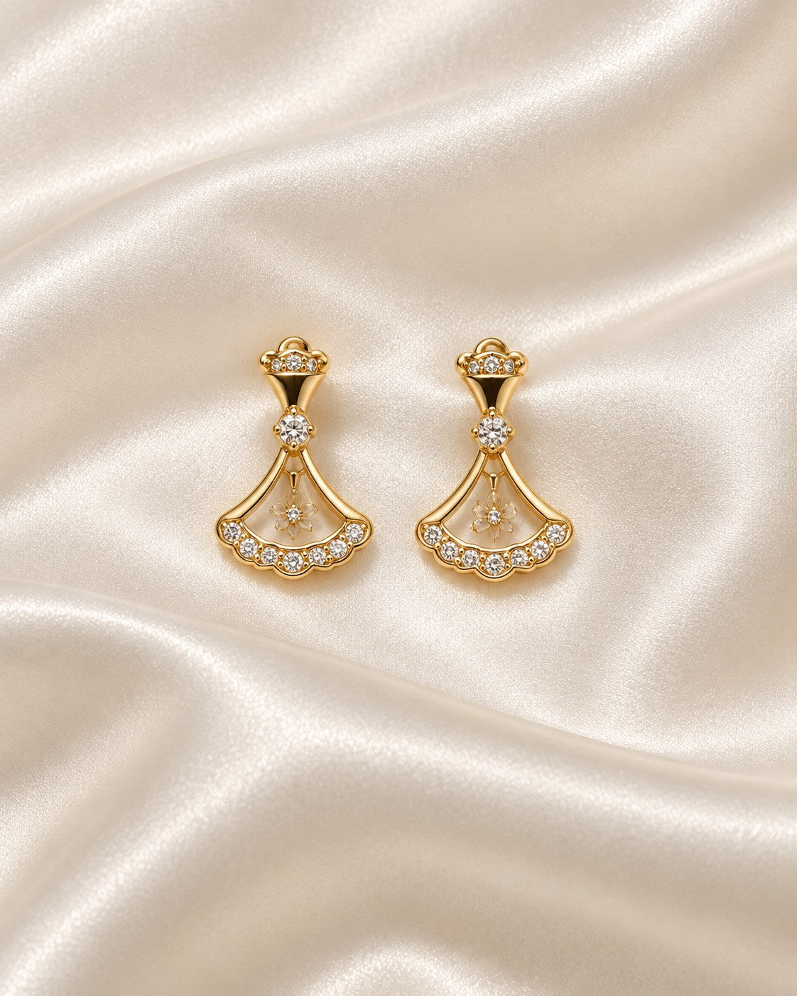 ZILURA Deco Fan Crystal Drops - gold-tone artificial earrings